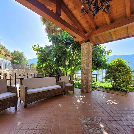Villa Fior Di Loto Limone sul Garda Luaran gambar