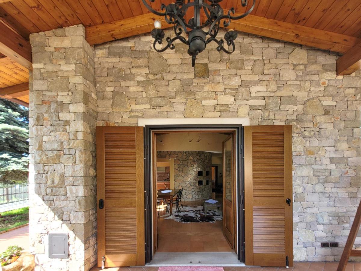 Villa Fior Di Loto Limone sul Garda Luaran gambar