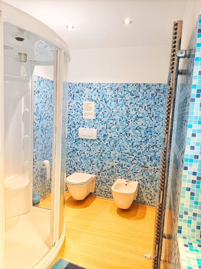 Villa Fior Di Loto Limone sul Garda Luaran gambar