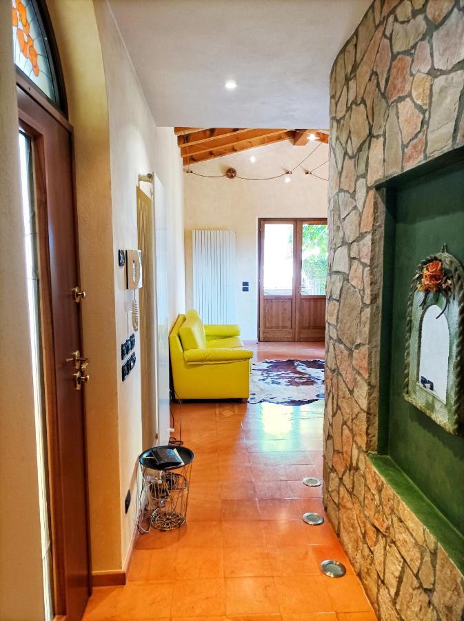 Villa Fior Di Loto Limone sul Garda Luaran gambar