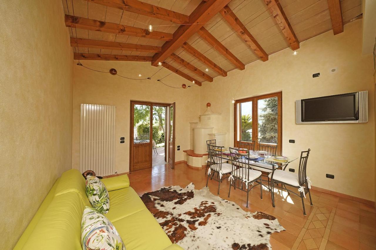 Villa Fior Di Loto Limone sul Garda Luaran gambar